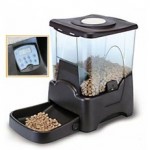 cat feeder black