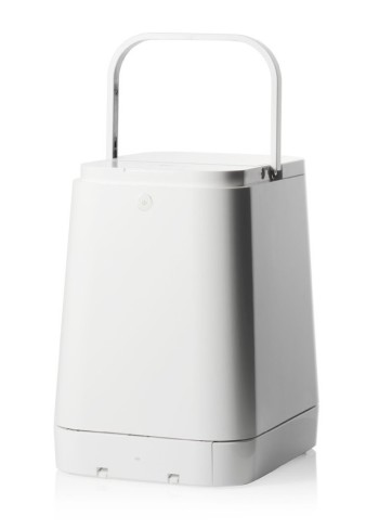 Flip-up handle