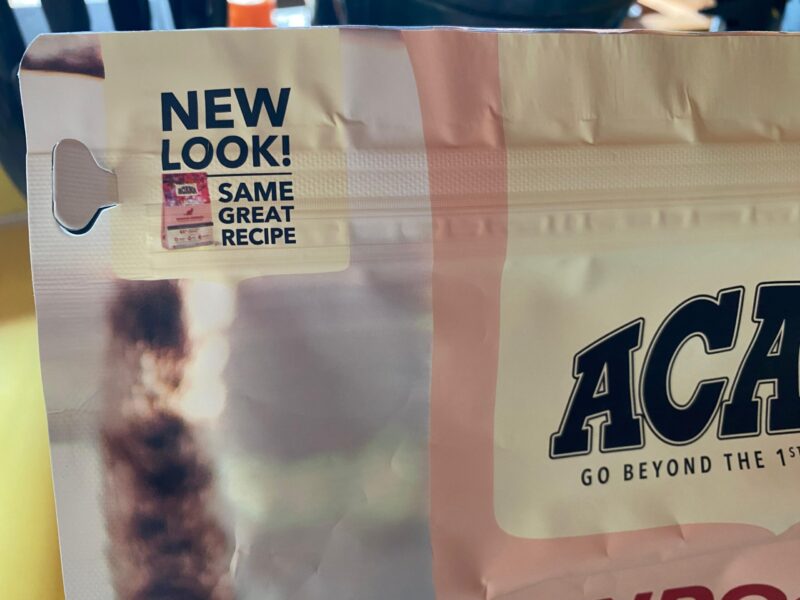 Acana Indoor Entrée package with new look label
