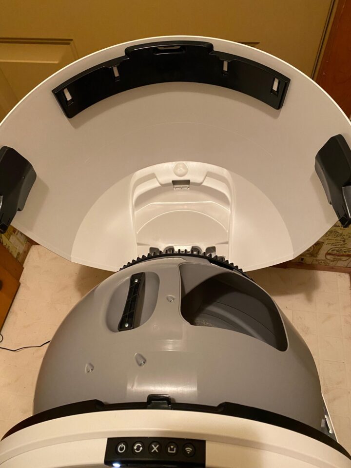 Bonnet of Litter Robot 5 hanging-open