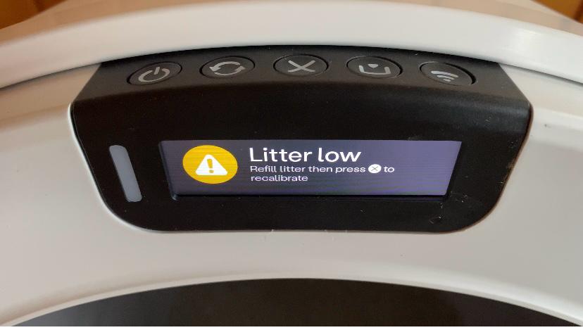 Low litter message on LCD panel