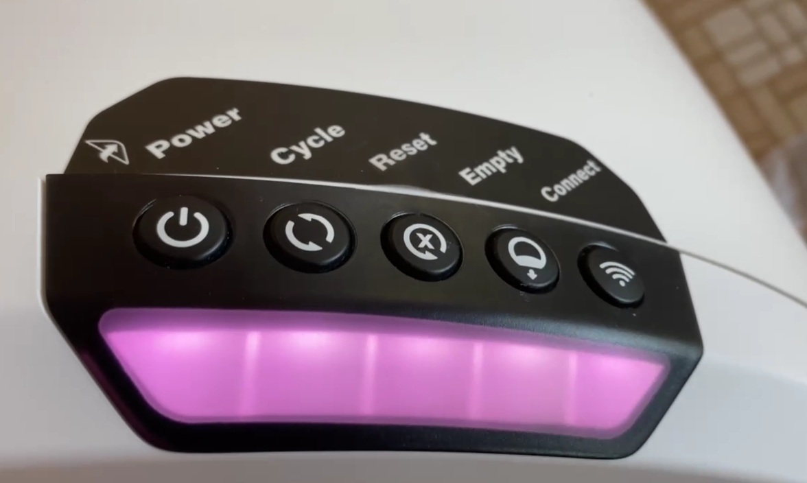 Light purple color while pressing reset (recalibrating) the Litter Robot 4